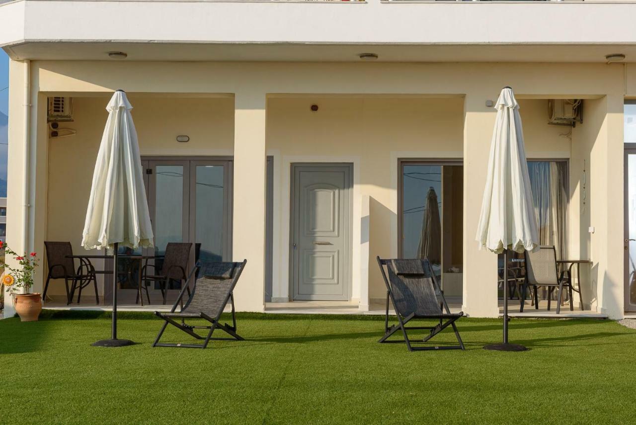 Coral Sea Apartment Kokkinos Pirgos Extérieur photo
